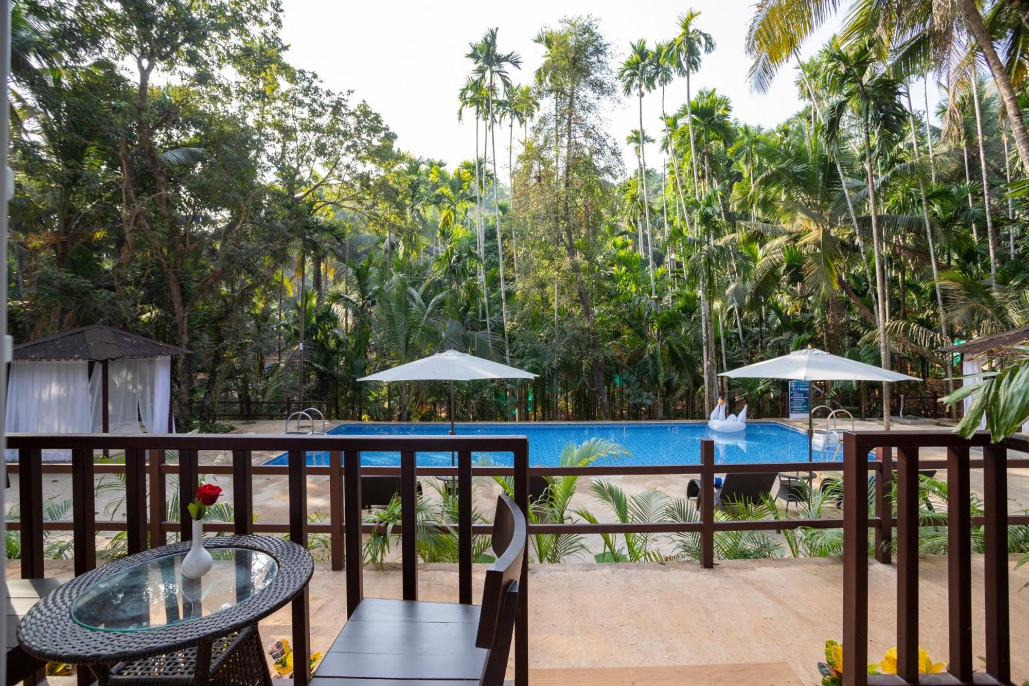 Stone Wood Premier Gokarna Hotel Gokarna  Exterior photo