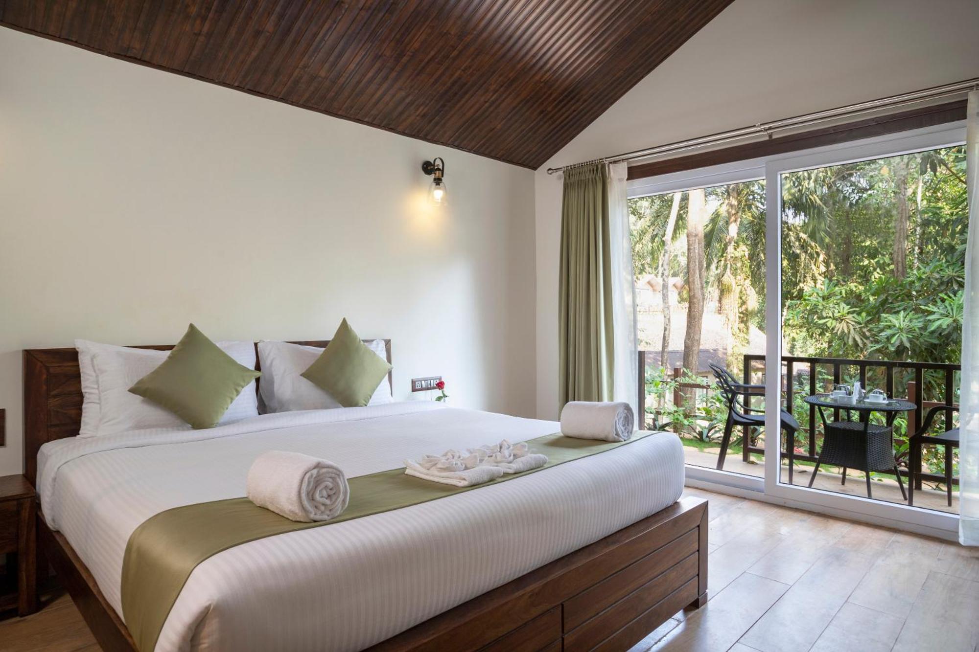 Stone Wood Premier Gokarna Hotel Gokarna  Exterior photo