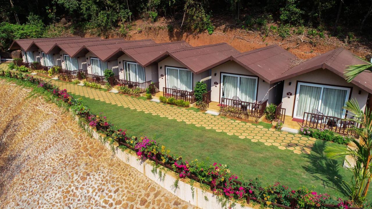 Stone Wood Premier Gokarna Hotel Gokarna  Exterior photo