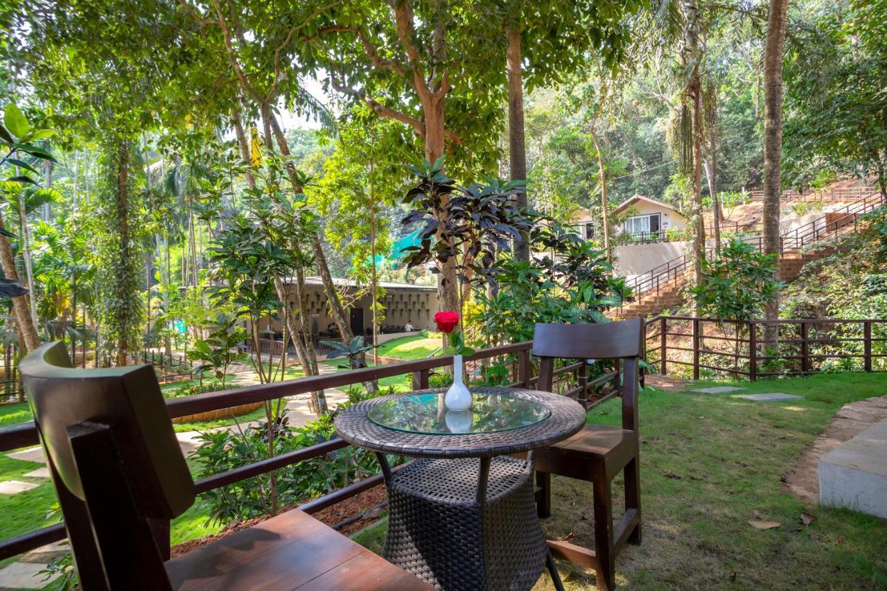 Stone Wood Premier Gokarna Hotel Gokarna  Exterior photo
