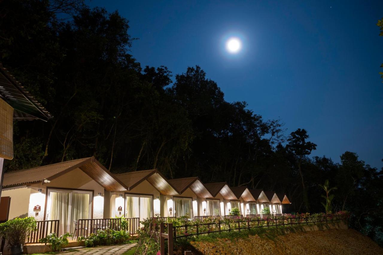 Stone Wood Premier Gokarna Hotel Gokarna  Exterior photo